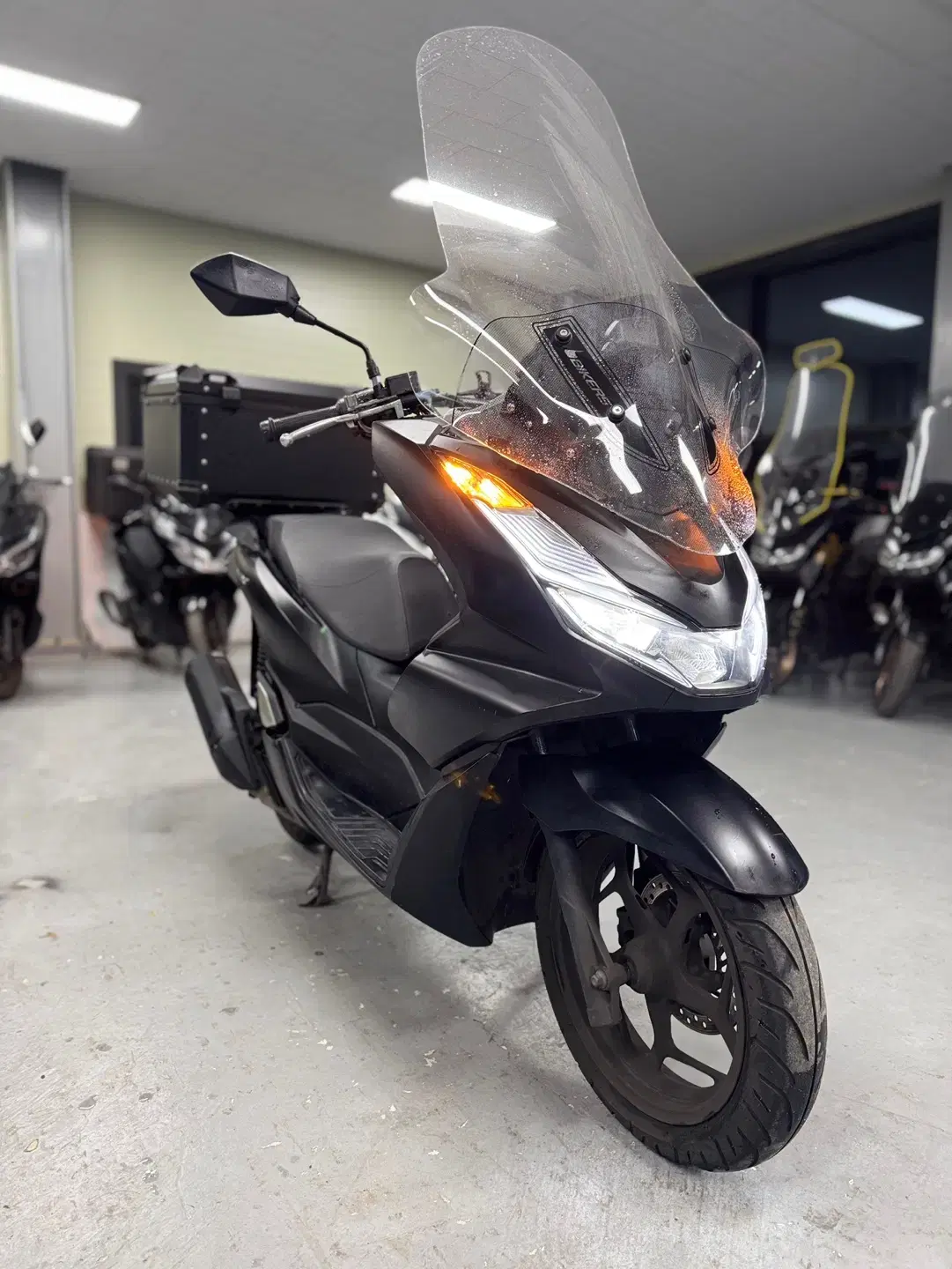 혼다 PCX125 22년형 6만Km 판매합니다